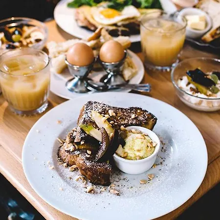 Charming Bright Sunny Near Canal St Martin Apartman *